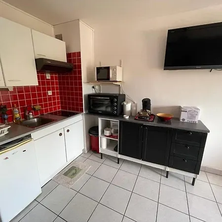 T2 : Centre Port, Piscine, Parking, Proche Plage, Climatisation - Fr-1-723-147 Апартаменти *